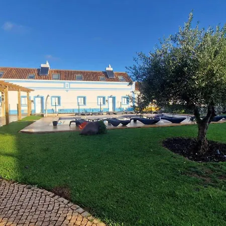 Maria's Village * تافيرا
