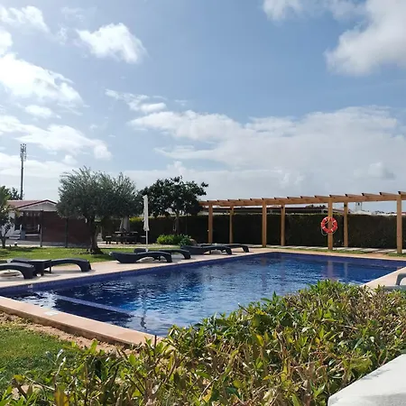Maria's Village تافيرا