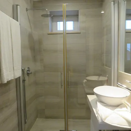 ホリデーパーク Maria's Village タヴィラ