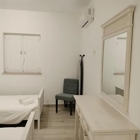 ホリデーパーク Maria's Village タヴィラ